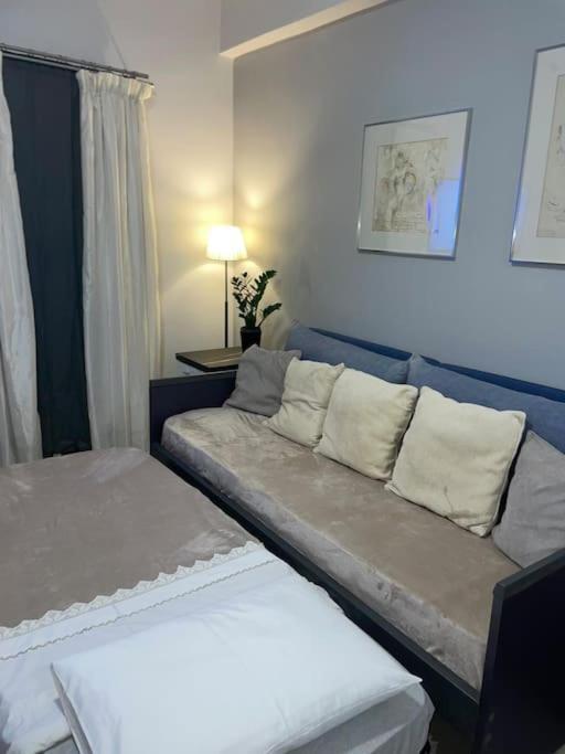 Studio In The Center, 2 Mins From The Beach لوتراكي المظهر الخارجي الصورة